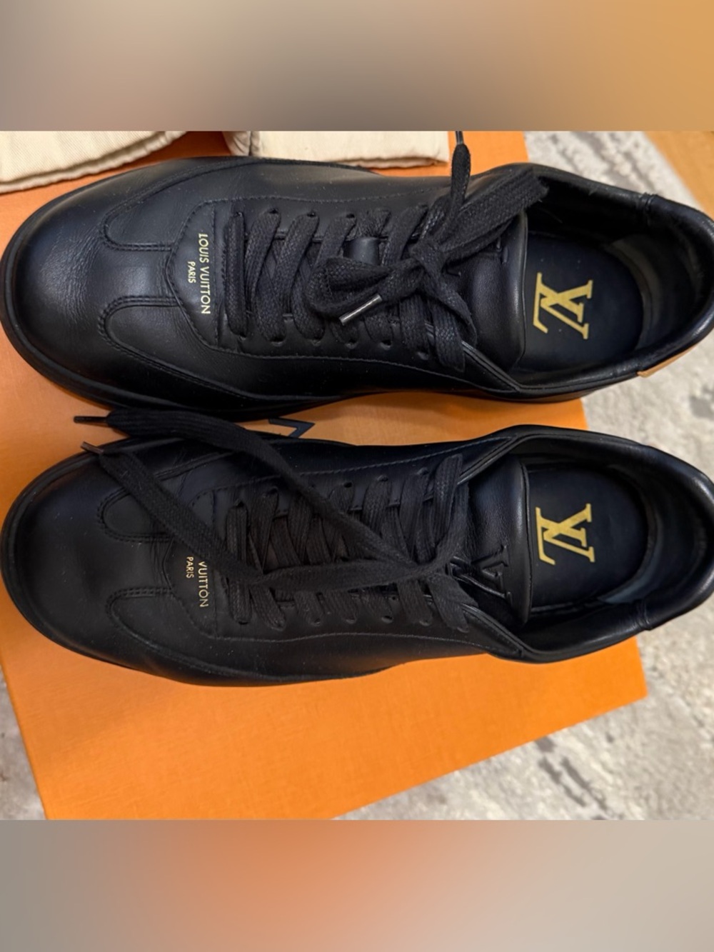Louis Vuitton Black LV Flash Low-Top Sneaker very good condition